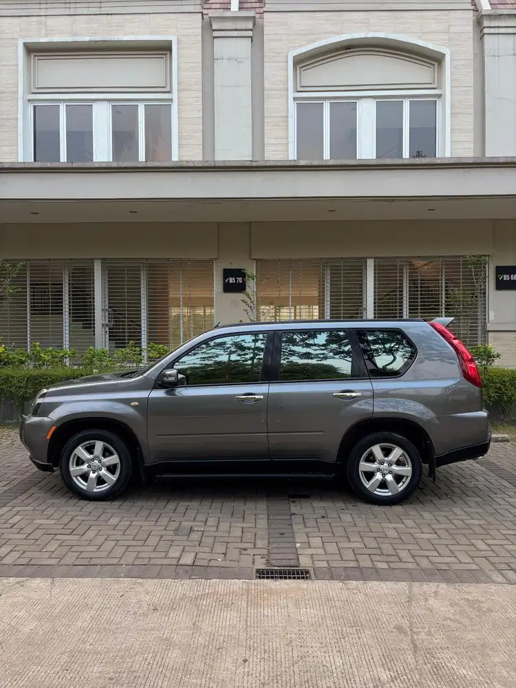 Nissan X-Trail 2009 Bensin