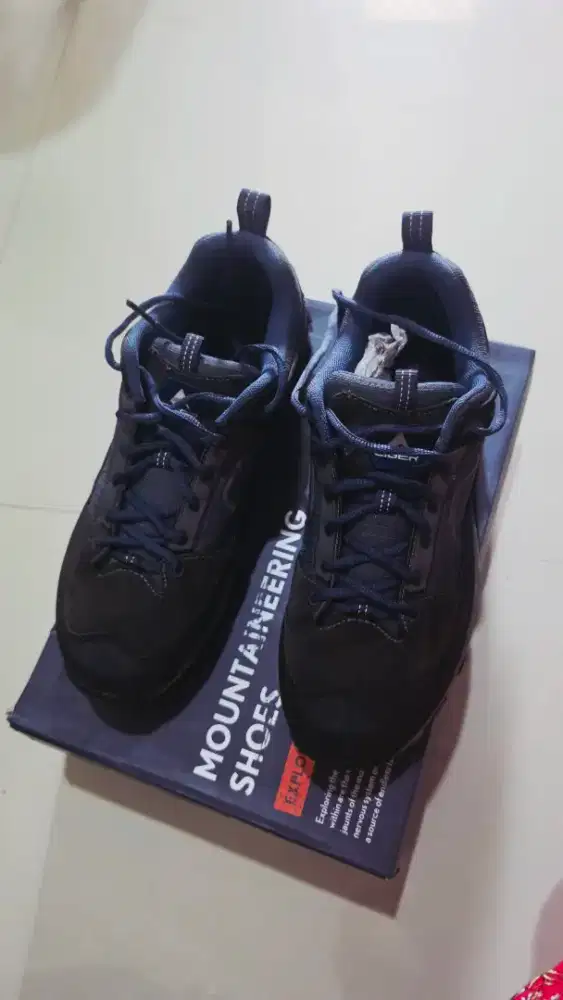 Sepatu Eiger Tiger Claw size 43