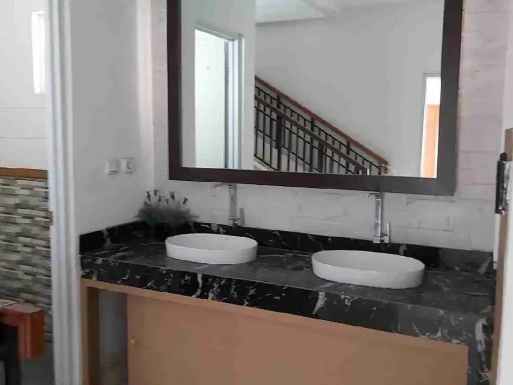 Disewakan Ruko Golden 8, Gading Serpong