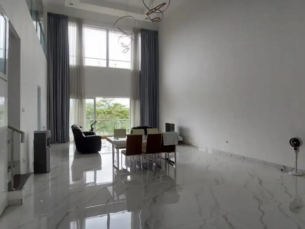 Rumah Cantik View Danau di Tatar Lokacitra KBP