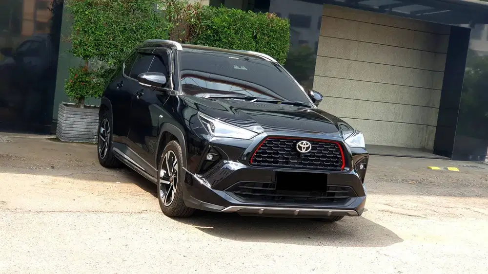 [ LOW KM ] Toyota Yaris Cross HEV 1.5 GR Sport Hybrid TSS AT 2023/2024