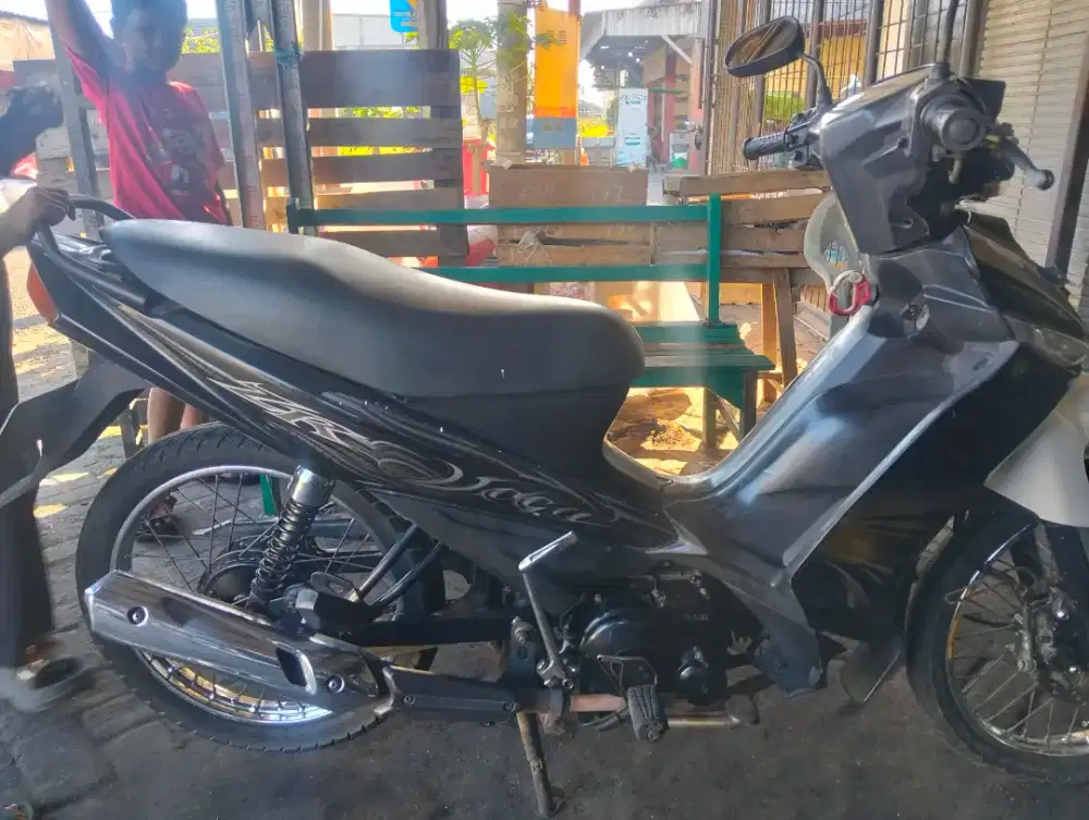 Dijual vega zr tahun 2009