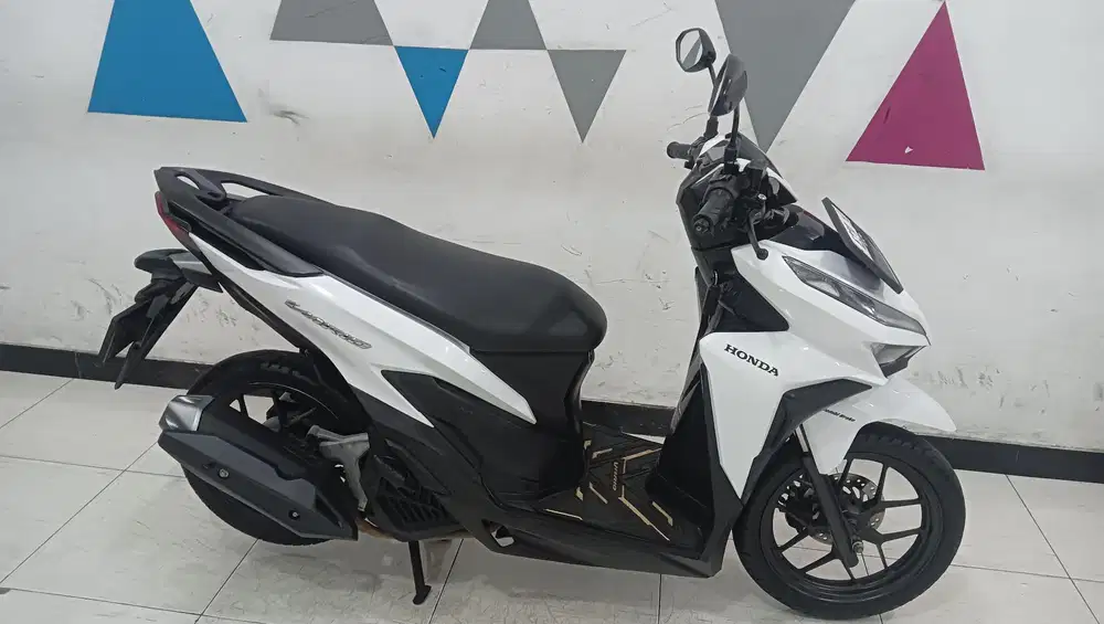 Honda New Vario 125 CBS ISS Albino 2020 Dp.1 jt