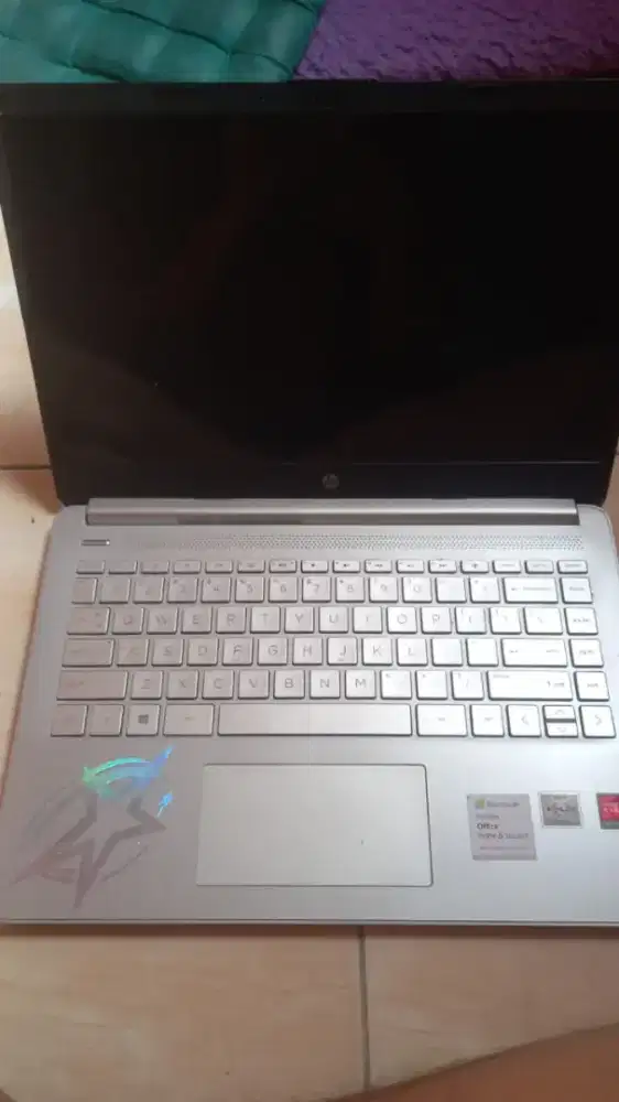 laptop hp 14s athlon silver