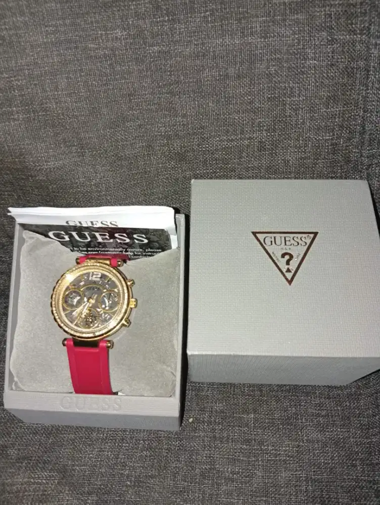 GUESS ORIGINAL GW0484L1 0484 RED
