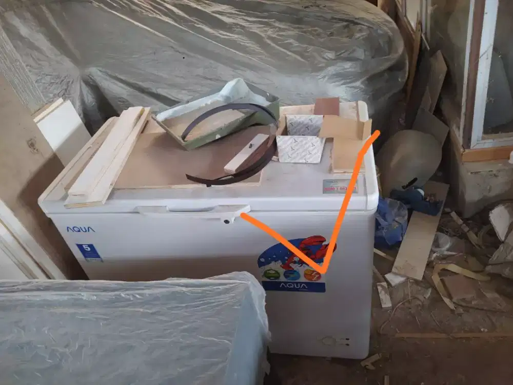 Freezer 200L merk AQUA