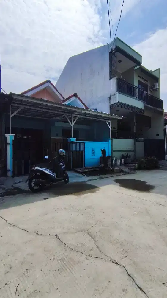 Dikontrakkan rumah rapi taman harapan baru bekasi deket superindo