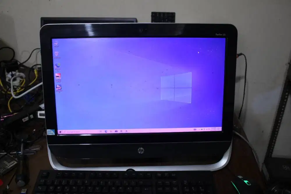 AIO HP 20-b100d