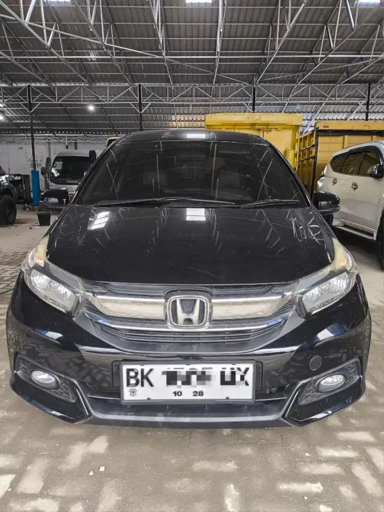 Mobilio E manual 2018 Hitam