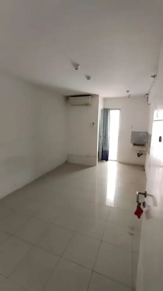 SEWA MURAH STUDIO UNFURNISH ATAS MALL BASSURA CITY
