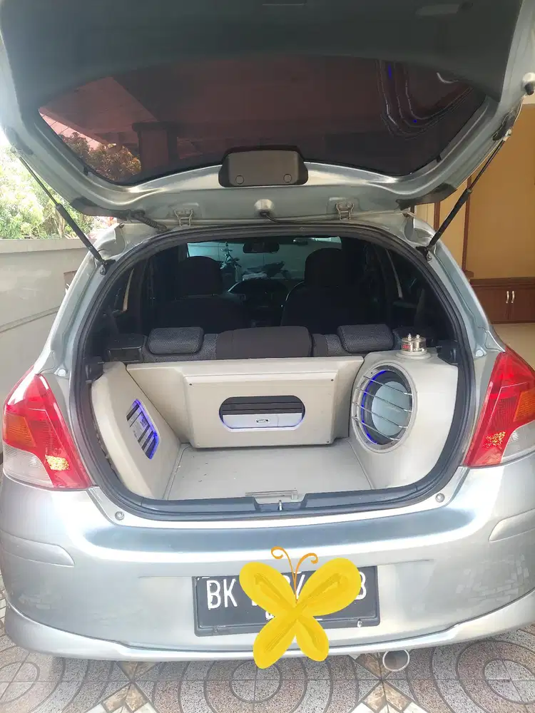 Toyota Yaris 2011 Bensin