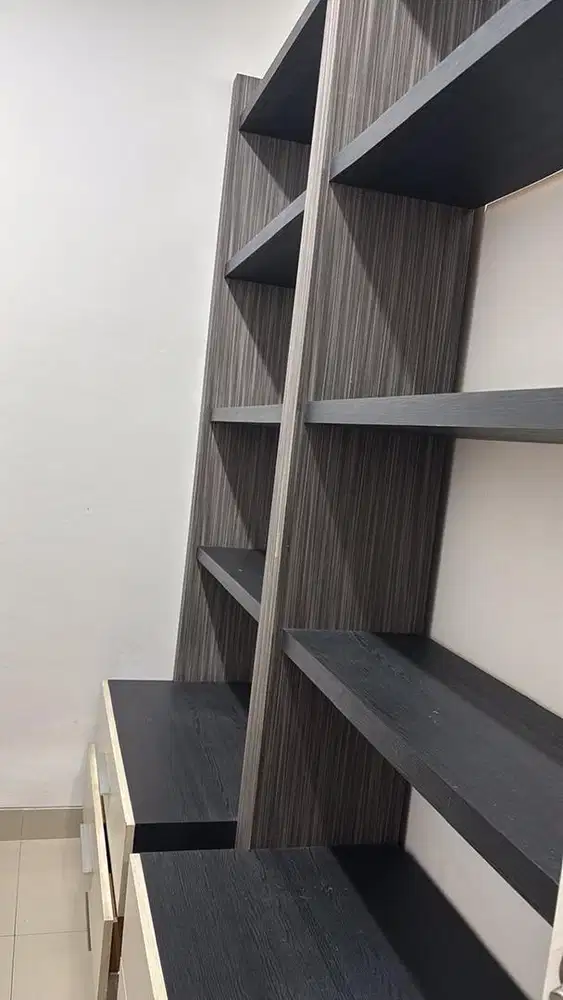 Rak kayu cantik