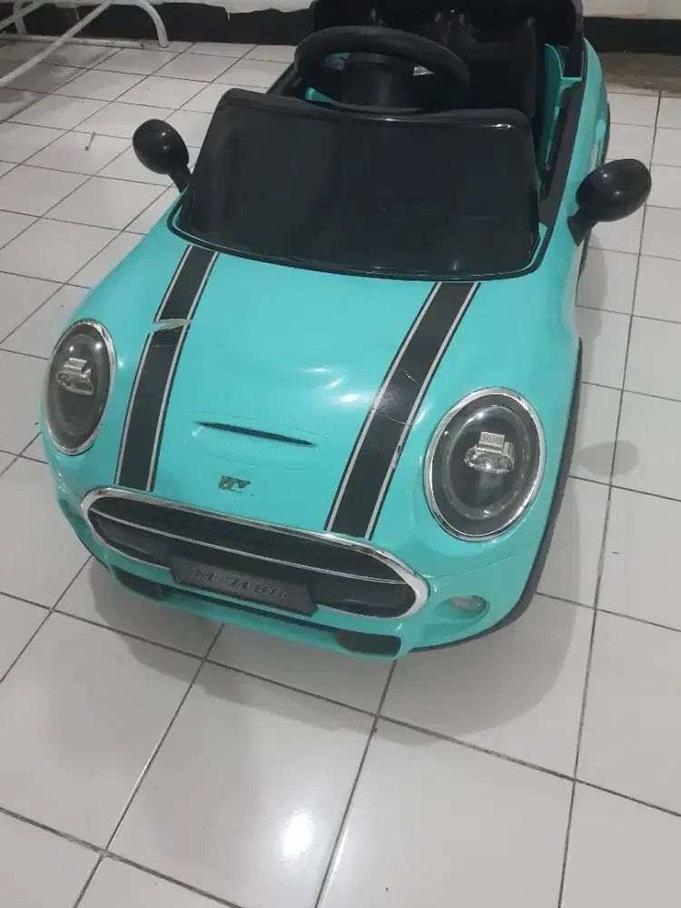 Mobil aki anak Minicooper Tosca