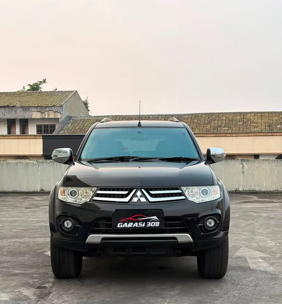Mitsubishi Pajero Sport Exceed 2.5 AT 2013 Hitam Diesel