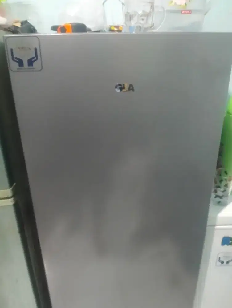 Jual cepat kulkas freezer gea