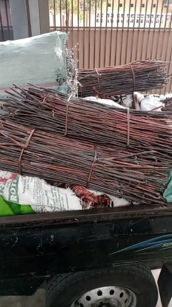 Terima borongan logam sisa sisa kabel