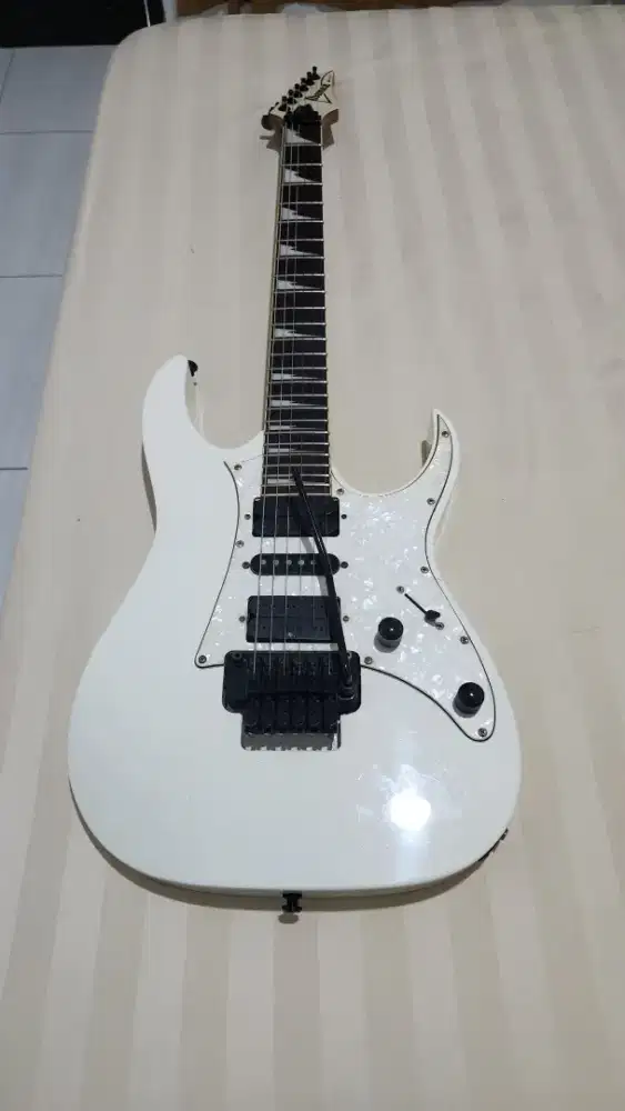 Ibanez RG350DXZ th 2017