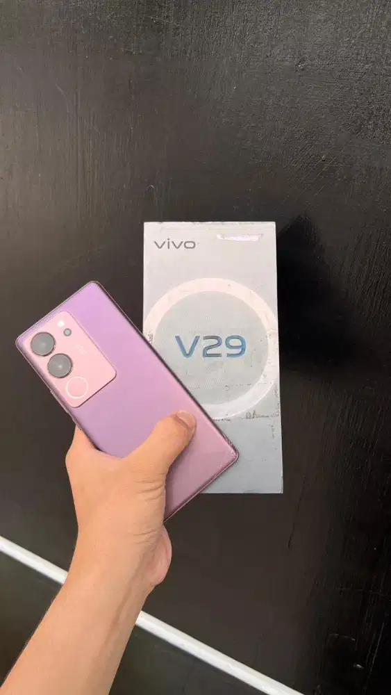 Vivo V29 5g ram 8/256