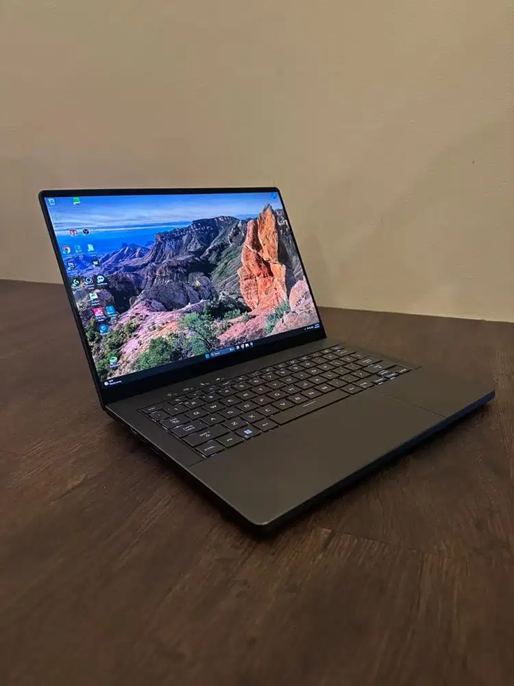 Laptop ASUS ROG Zephyrus G14