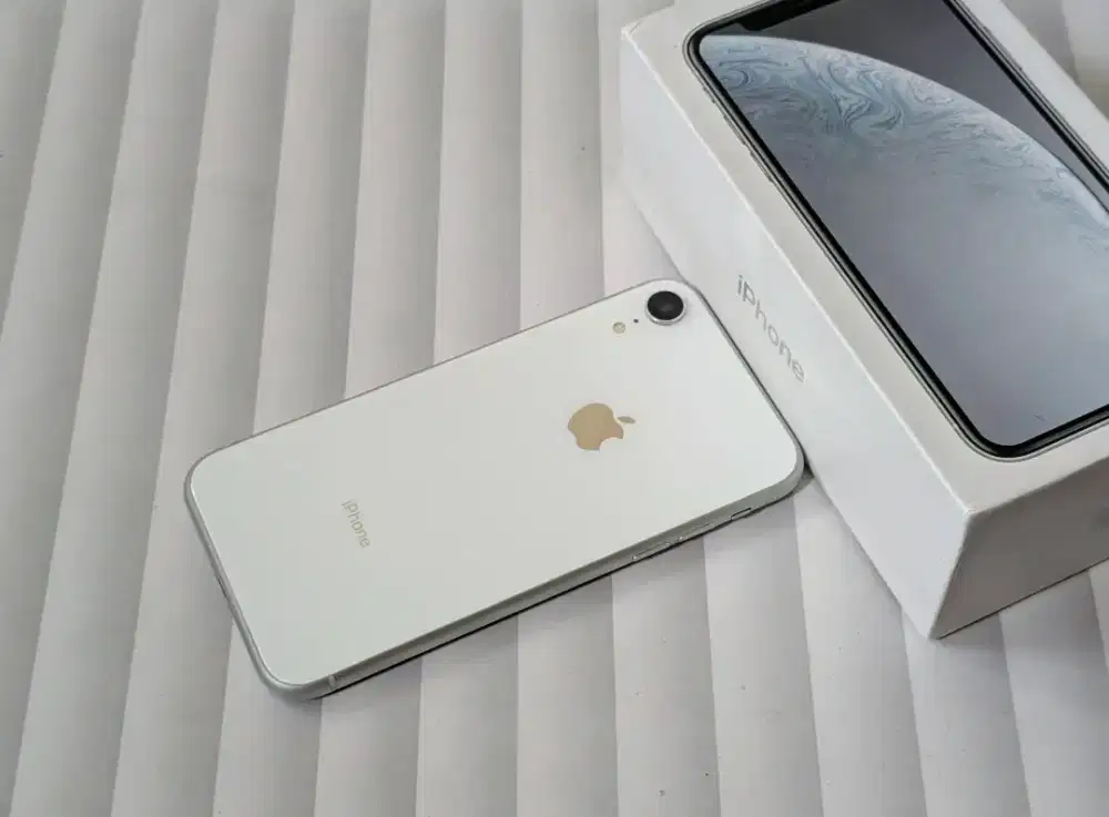 iPhone XR 64Gb imei whitelist