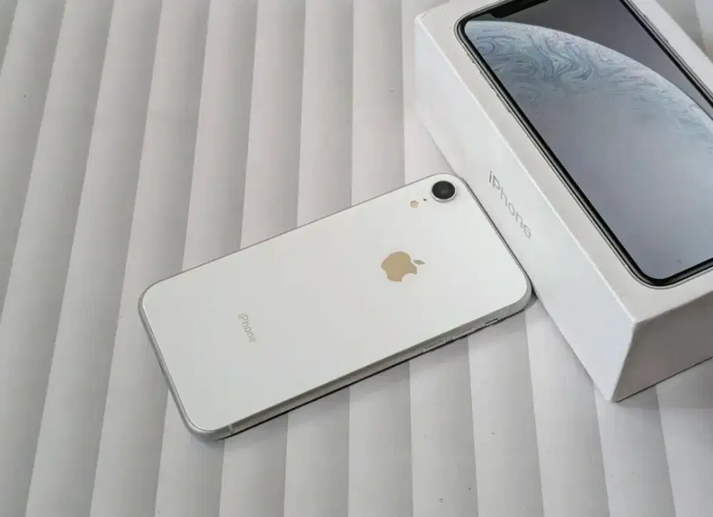 iPhone XR 64Gb imei whitelist
