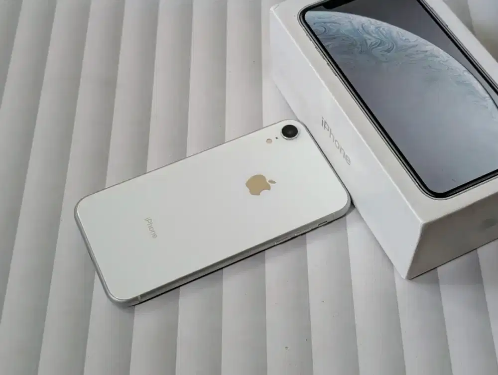 iPhone XR 64Gb imei whitelist