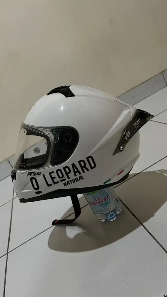 Helm RSV, seken seperti baru,