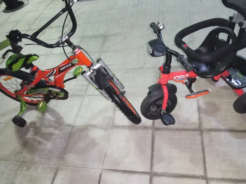 Sepeda anak 2unit wim cycle agresor 18inc+sepeda balita Iora 2brg 550