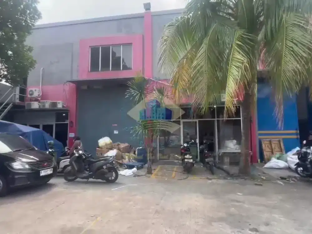 Pergudang di Jalan KH. Hasyim Ashari, Cipondoh - Tangerang
