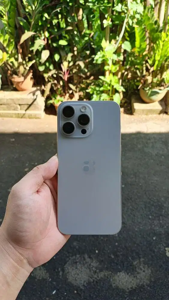 iPhone 15pm 256gb ibox