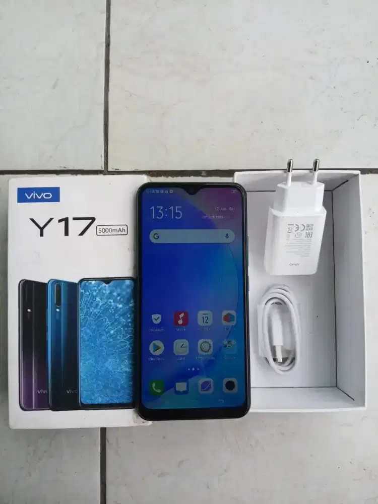 Vivo y17 8/256 fullset like new