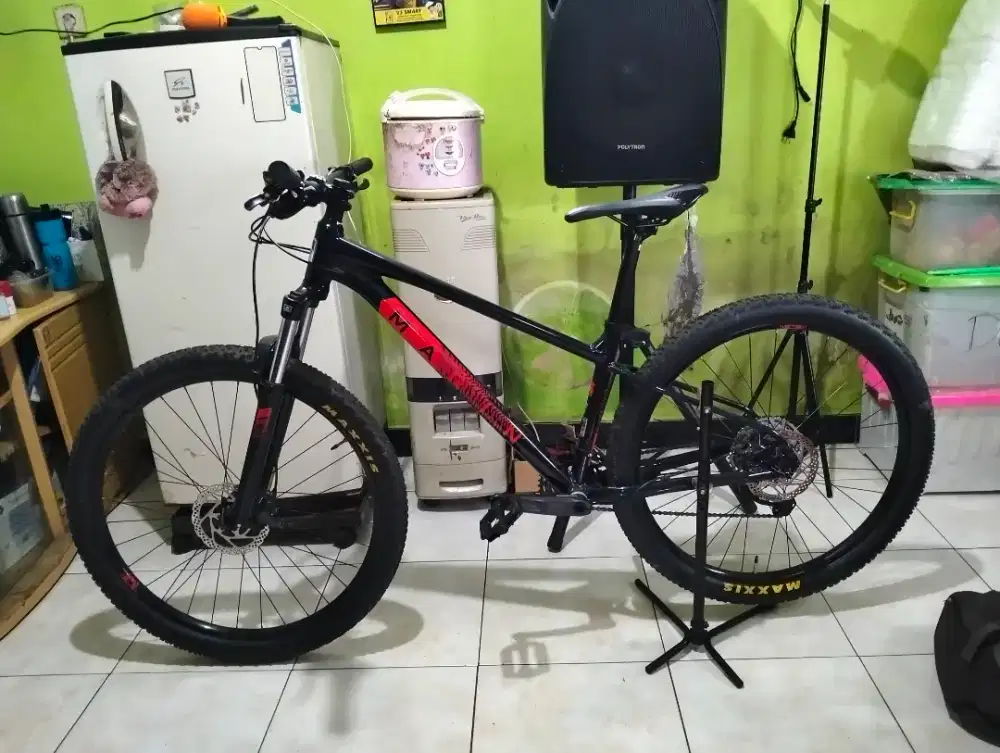 MARIN BOBCAT TRAIL 4 LIKE NEW FULL UP-GRADE