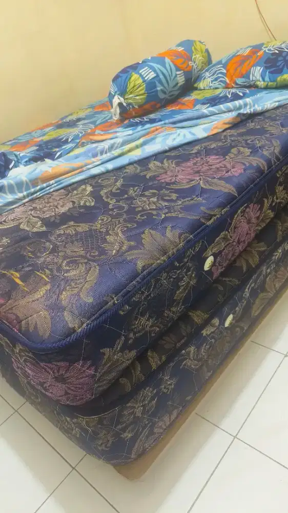 Kasur springbed
