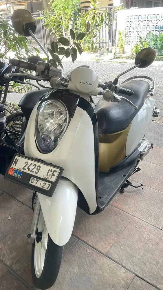 Honda scoopy 2012 tangan pertama