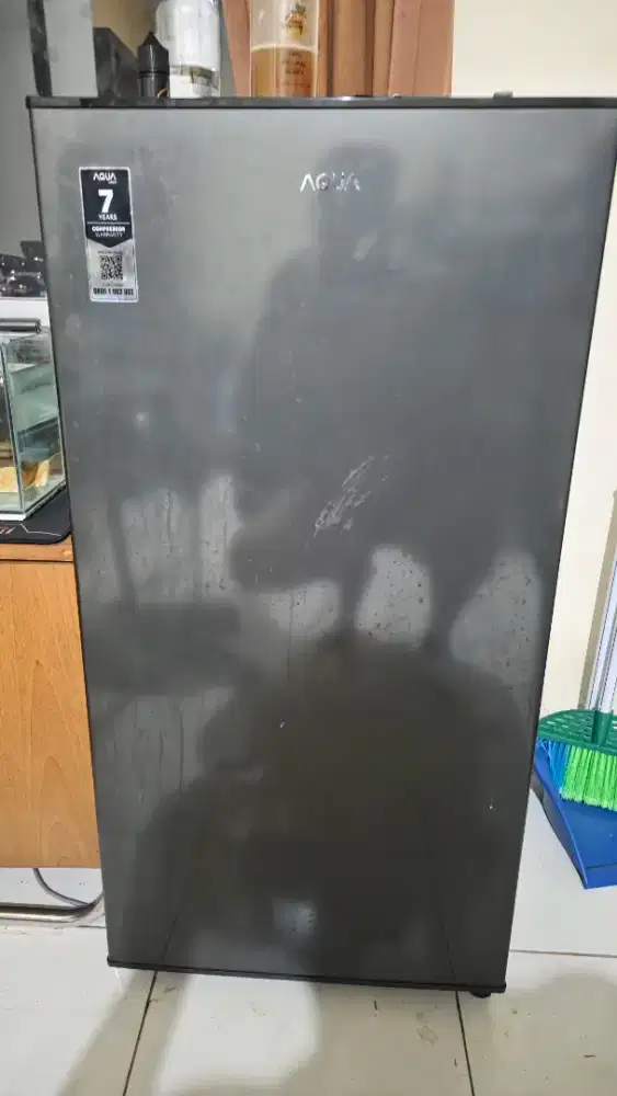 DIJUAL: Kulkas AQUA 1 Pintu (AQR-D181DS) - Murah & Siap Pakai!