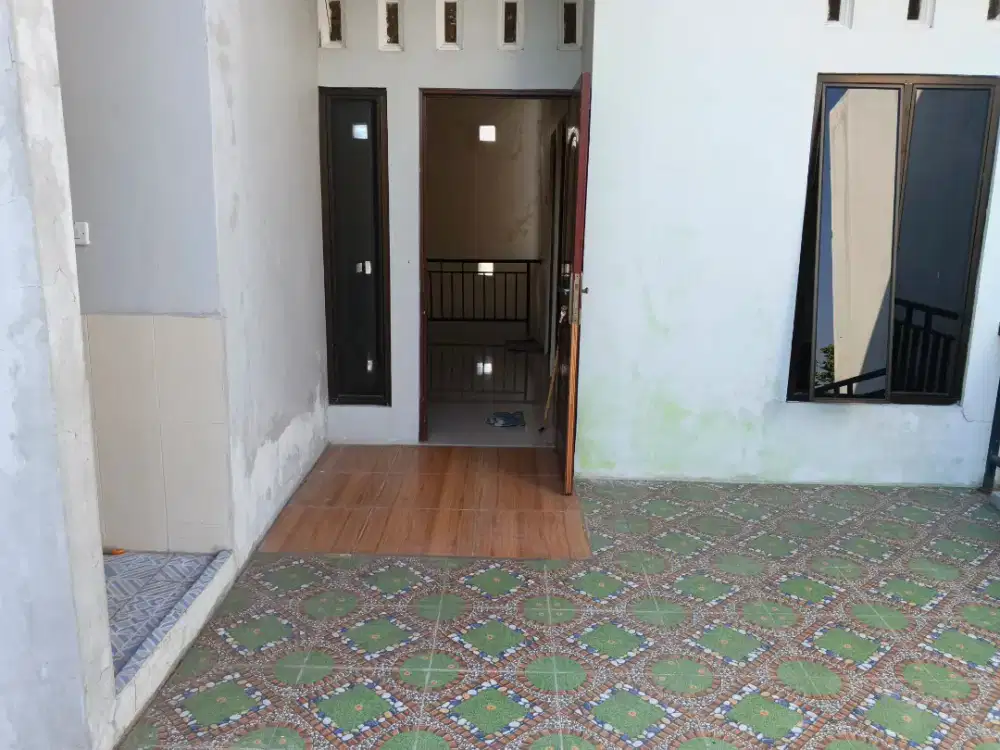 Jual rumah 2 tingkat