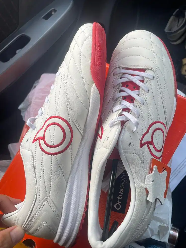 Dijual sepatu futsal Specs El Tiburon V2 IN Original