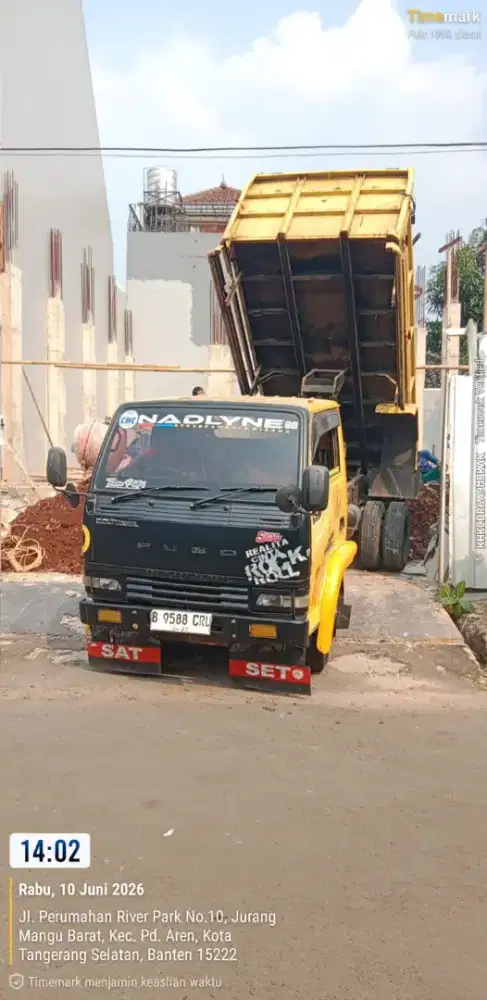 Jasa buang puing dan angkut sampah