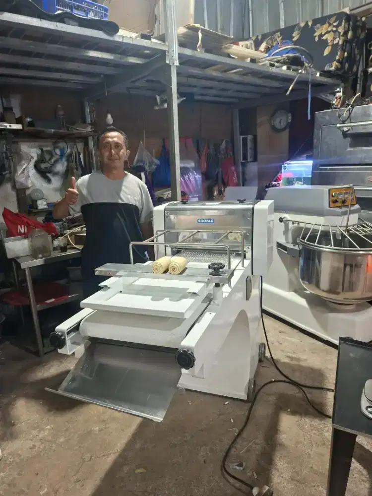 Mesin dough moulder long model SM-307 merk Sinmag Taiwan