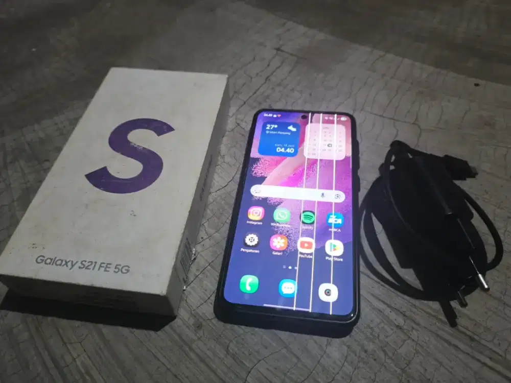 Samsung S21 FE 5G 8/256 Eks Sein Fullset