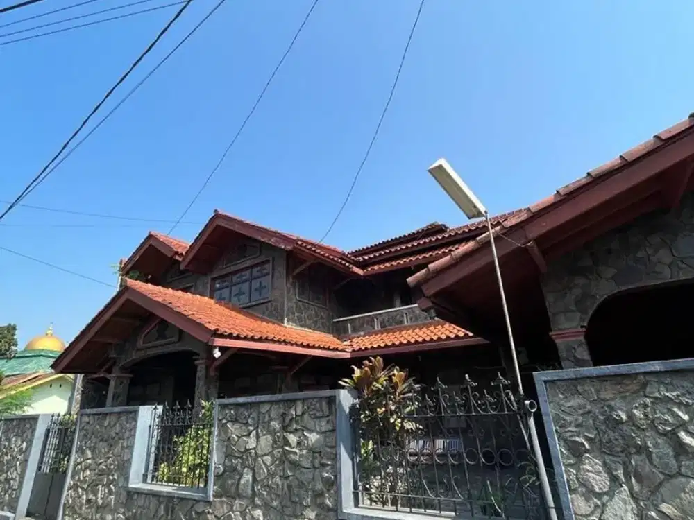 Rumah Terawat Di Suryalaya Buah Batu Bandung