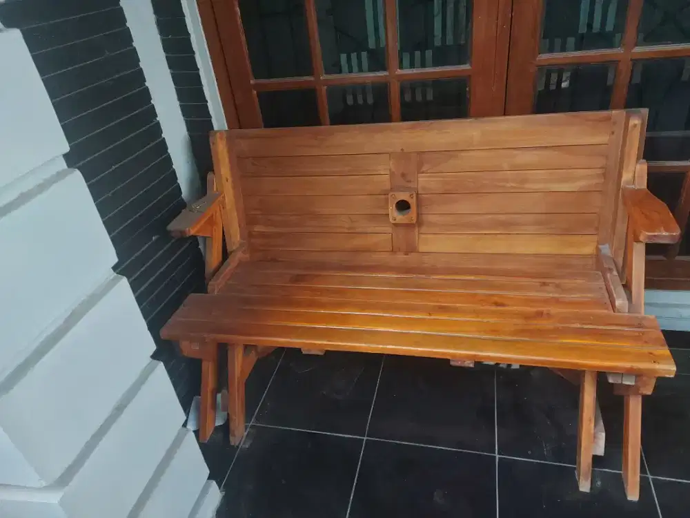 Meja kursi lipat