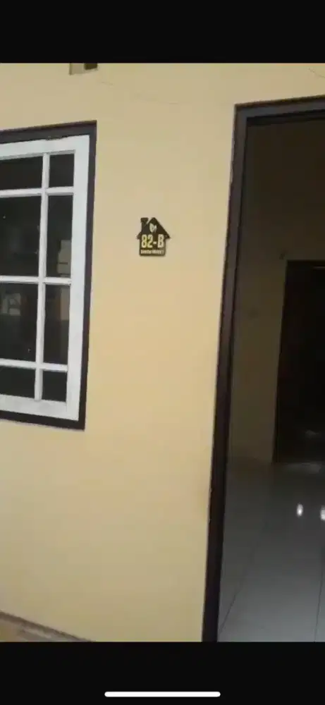 Dikontrakkan Rumah Petak dekat Kelurahan  Pusksmas Cipayung dan URINDO
