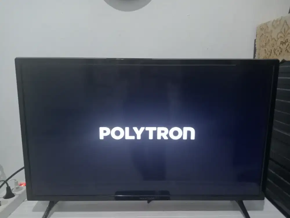 TV LED POLYTRON 32 INCH