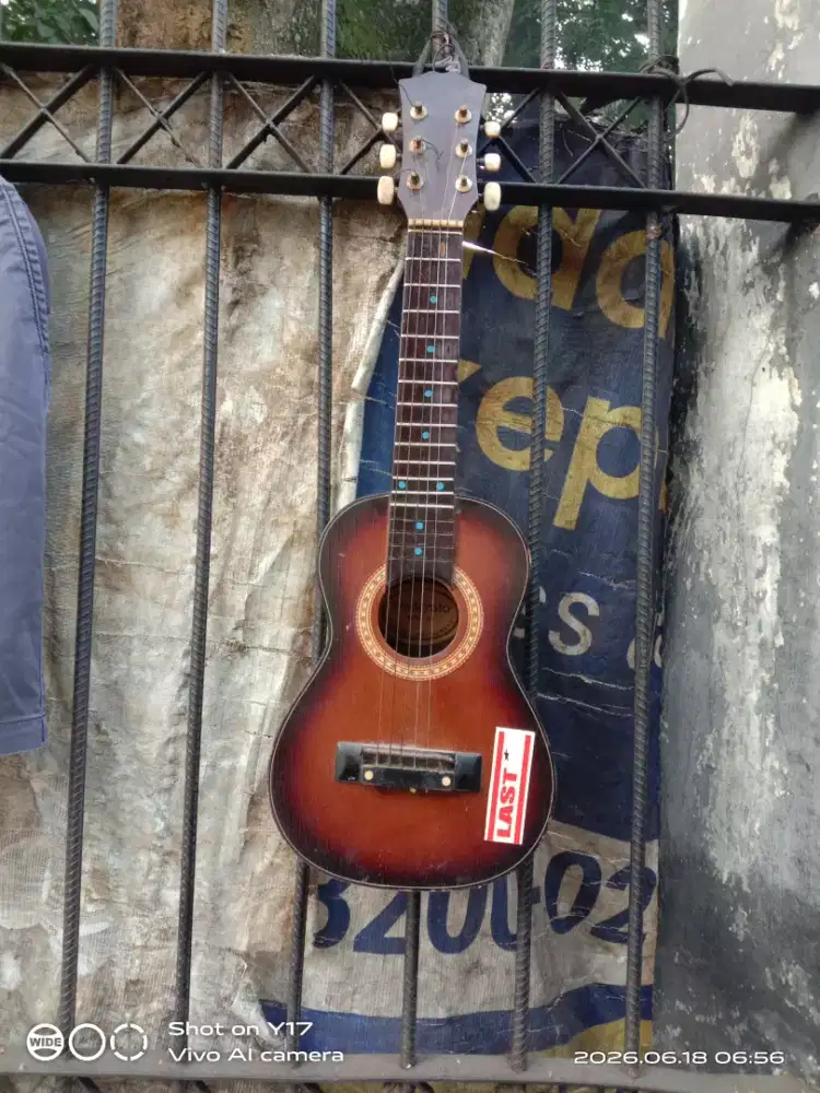 Gitar ukulele Cod Kab