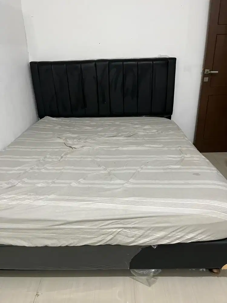 Jual tempat tidur