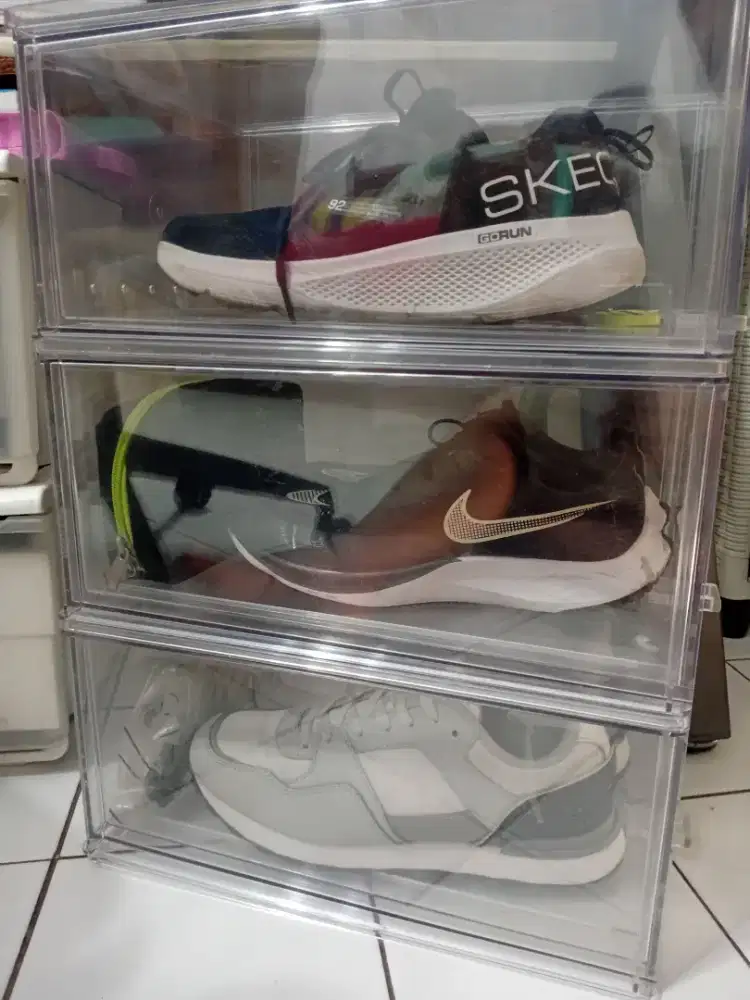 Jual Sepatu original ada 4 Pasang kondisi jarang pakai