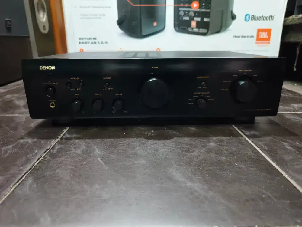 integrated amplifier Denon PMA 700AE