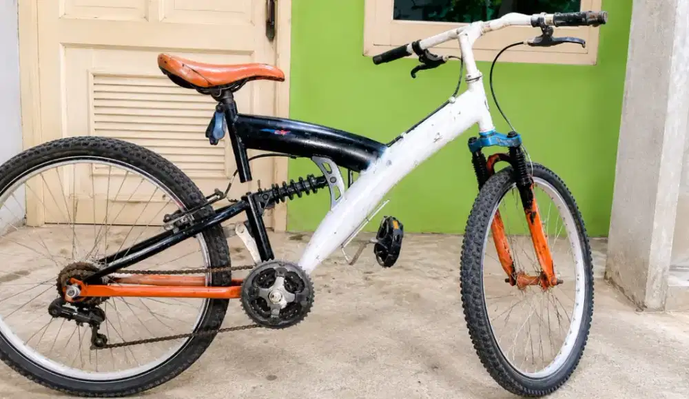 Di jual sepeda bekas aku, BU !!! Nego in aja sampai deal.