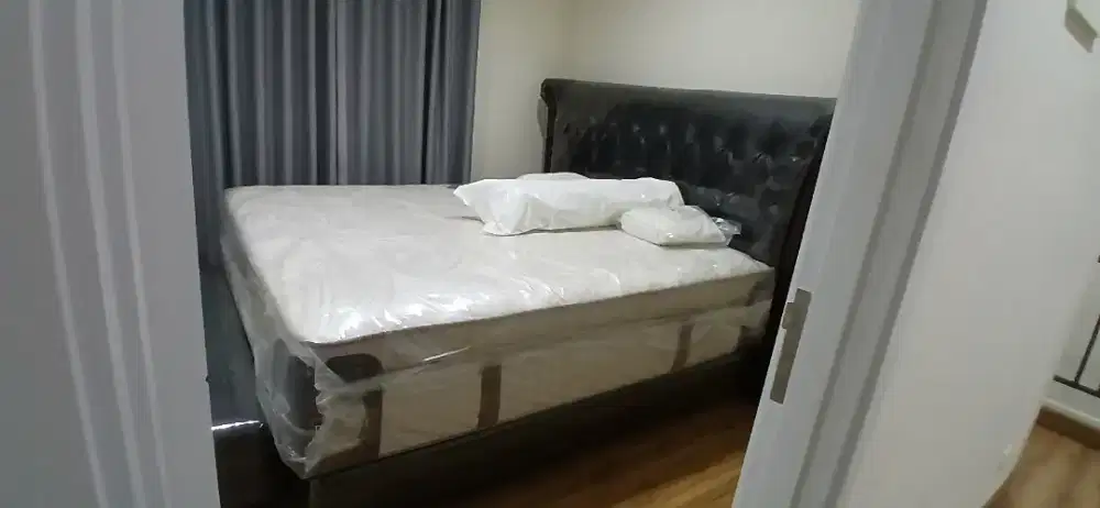 Tempat tidur merk dreamline